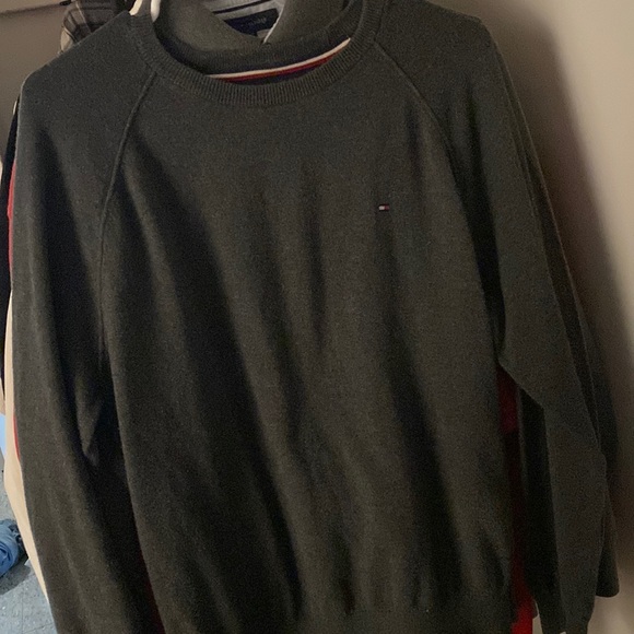 Tommy Hilfiger Long Sleeve - Picture 1 of 1